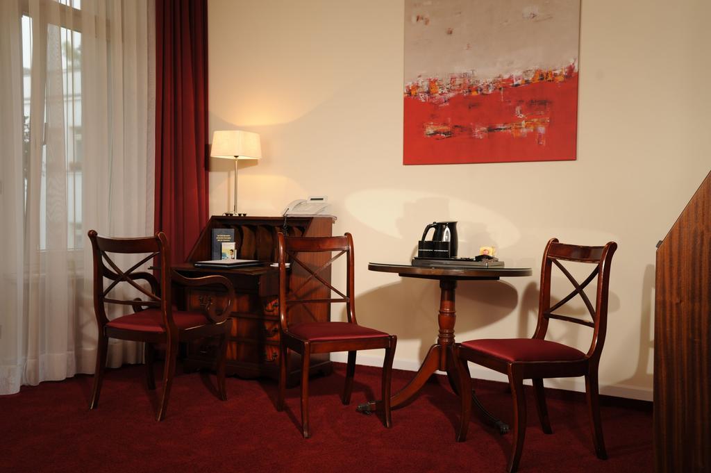 Villa Viktoria 杜塞尔多夫 外观 照片
