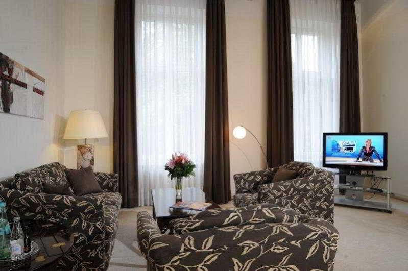 Villa Viktoria 杜塞尔多夫 外观 照片
